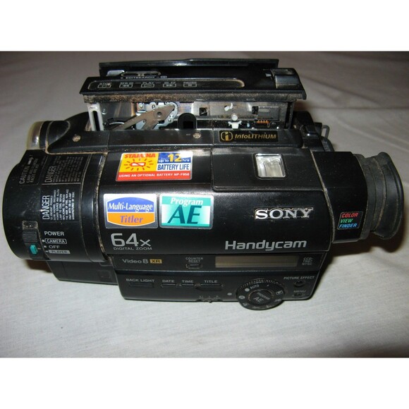 Sony Handycam CCD-TR67 8mm Camcorder w Battery  Power Adapter Bag & Instructions - Picture 5 of 13